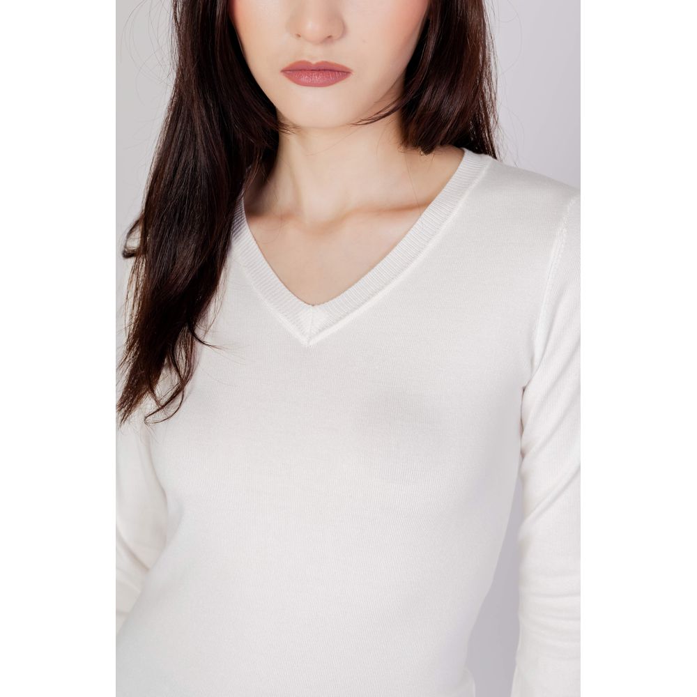 White Cotton Sportswear