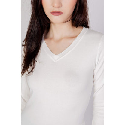 White Cotton Sportswear