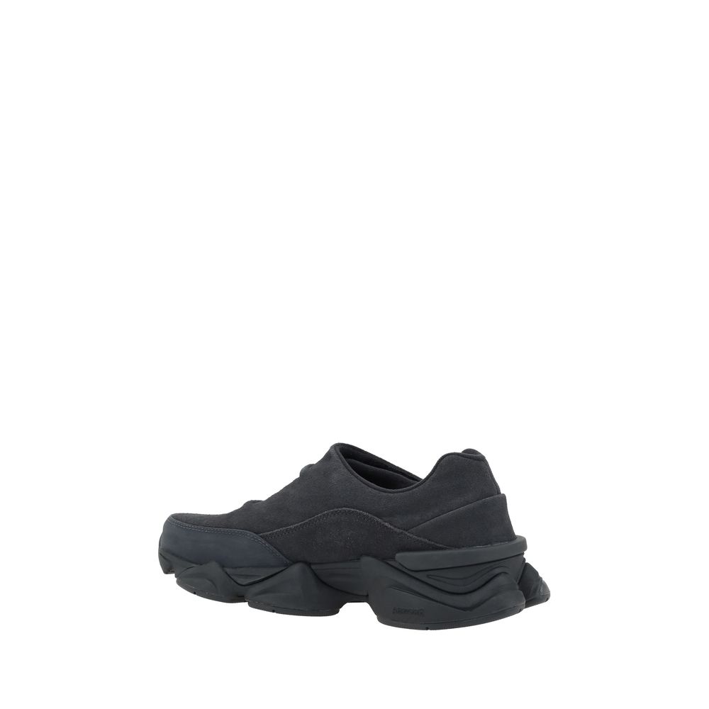 8040 Sneakers