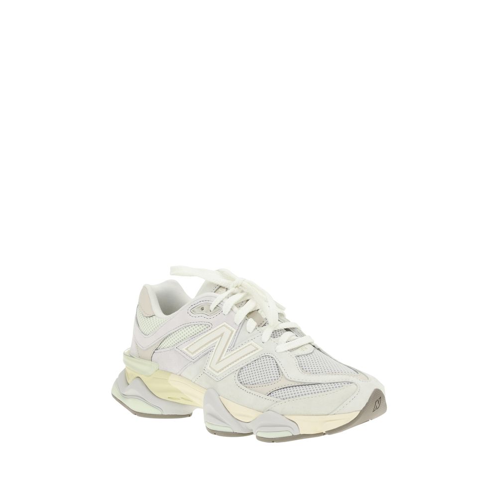 9060 Sneakers