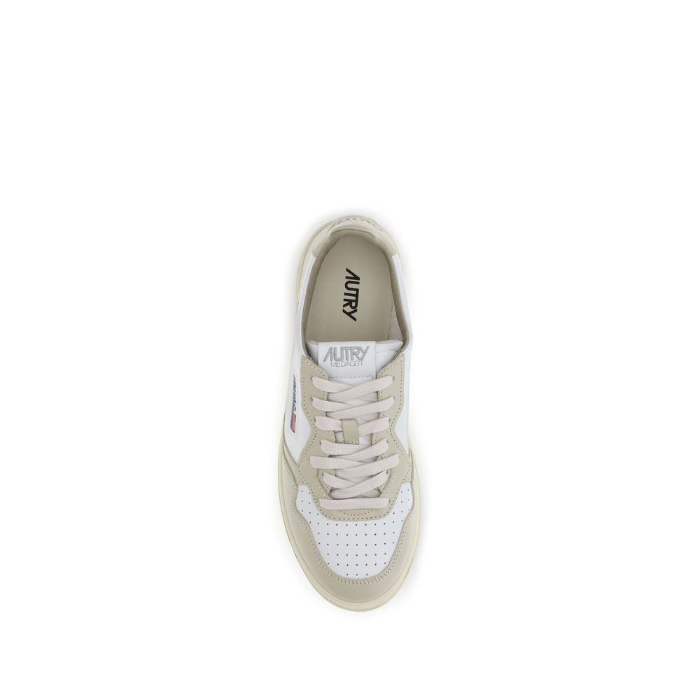 Medalist Low Sneakers