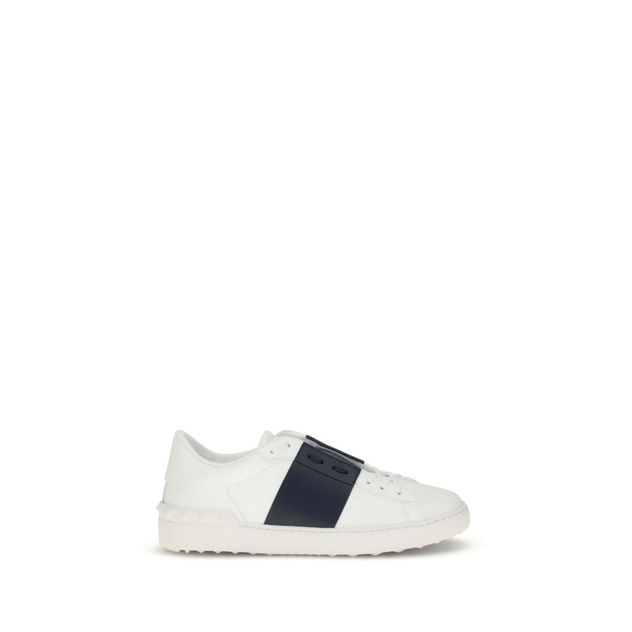 Open Sneakers