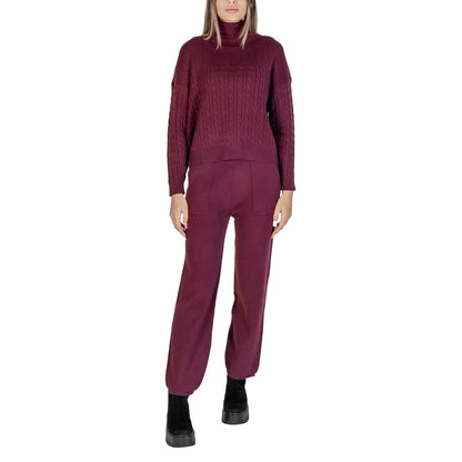Bordeaux Viscose Turtleneck